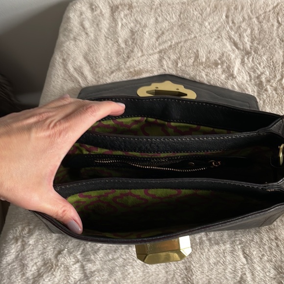 NWOT OrYanny Black Leather Handbag with Turn-lock closure. 10 L x 4 W x 6.5 H - Picture 10 of 16